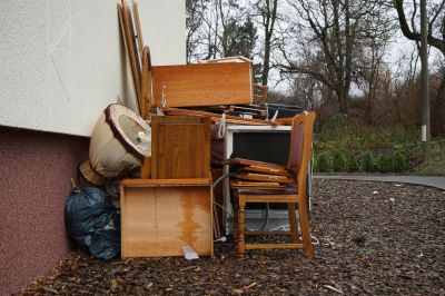 Dresser Removal in Roseville, CA